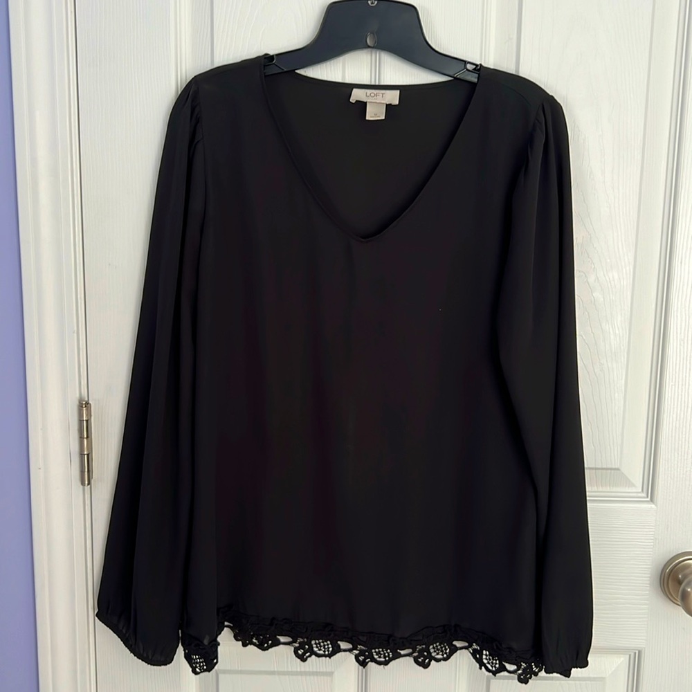 Loft Black VNeck polyester lightweight blouse Size Medium